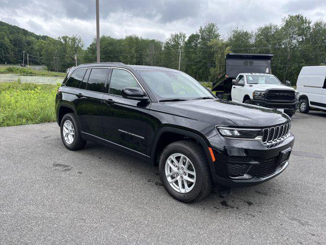 new 2025 Jeep Grand Cherokee car, priced at $44,170