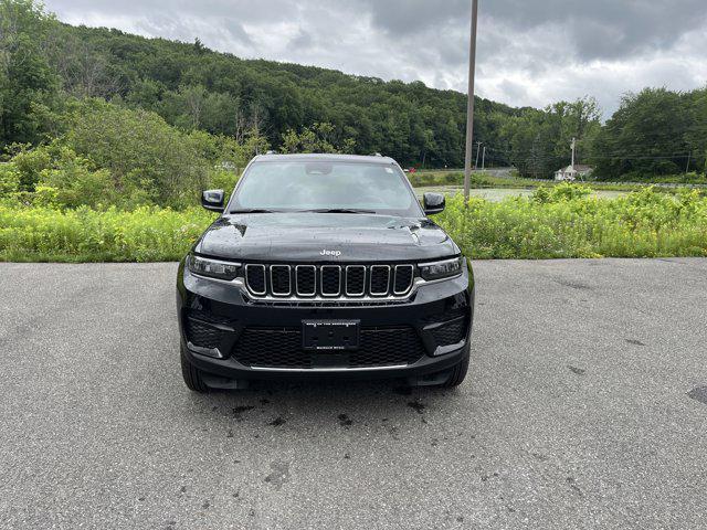 new 2025 Jeep Grand Cherokee car, priced at $44,170