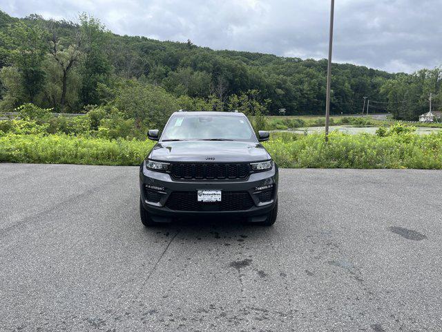 new 2025 Jeep Grand Cherokee car, priced at $52,735