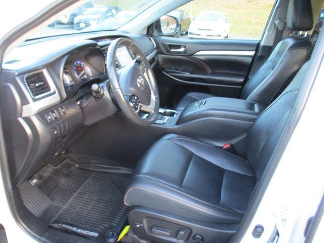 used 2019 Toyota Highlander car, priced at $28,995