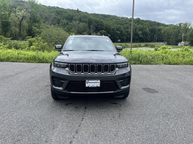 new 2025 Jeep Grand Cherokee car, priced at $44,170
