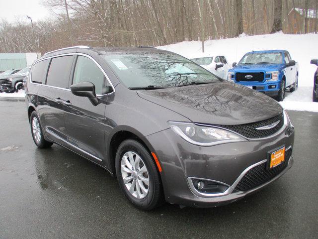 used 2019 Chrysler Pacifica car, priced at $17,995