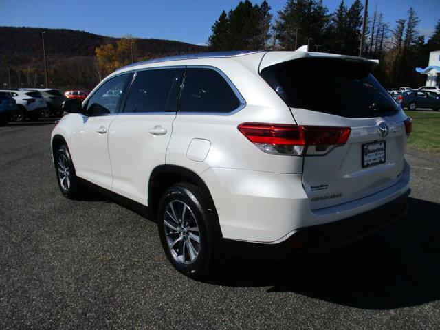 used 2019 Toyota Highlander car, priced at $30,995