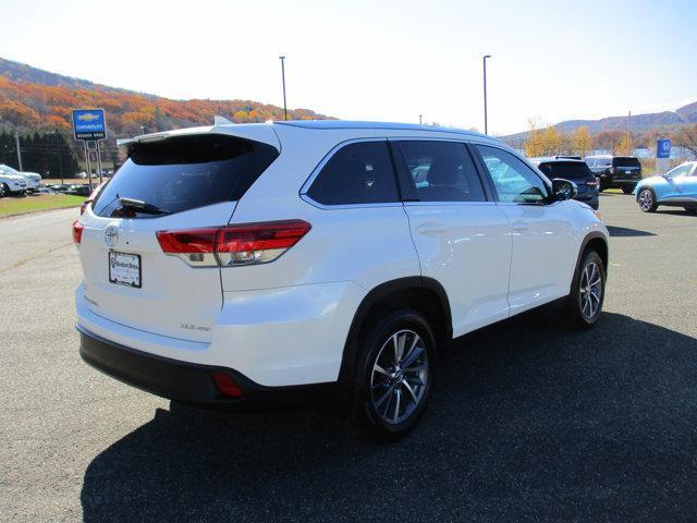 used 2019 Toyota Highlander car, priced at $30,995