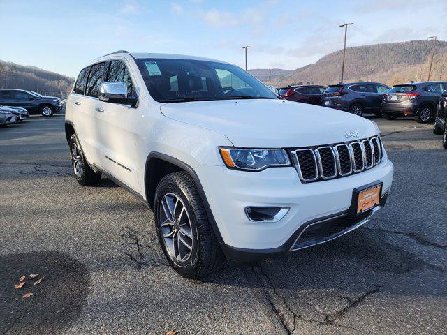 used 2022 Jeep Grand Cherokee car, priced at $28,244