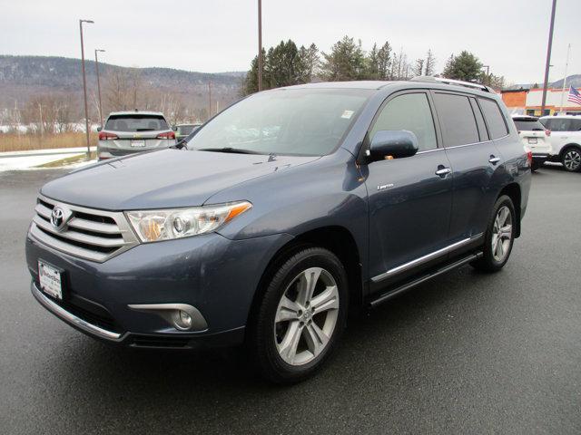 used 2013 Toyota Highlander car, priced at $18,995