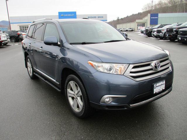 used 2013 Toyota Highlander car, priced at $18,995