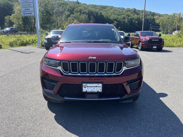 new 2025 Jeep Grand Cherokee car, priced at $45,165