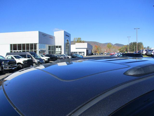 used 2021 Jeep Grand Cherokee car, priced at $26,995
