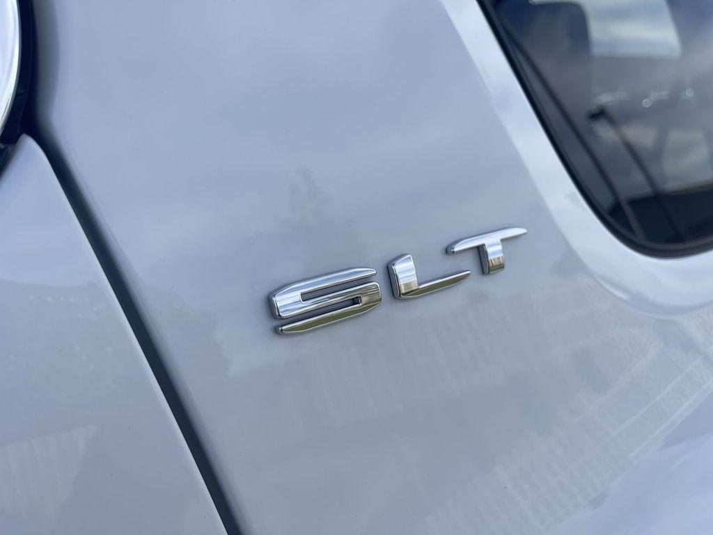 used 2023 GMC Acadia car, priced at $30,611