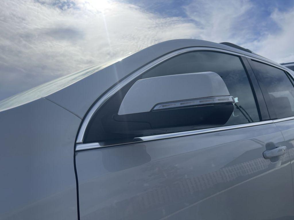 used 2023 GMC Acadia car, priced at $30,611