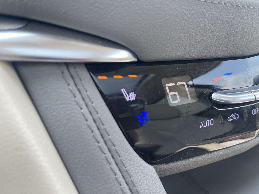 used 2023 Cadillac XT5 car, priced at $35,343