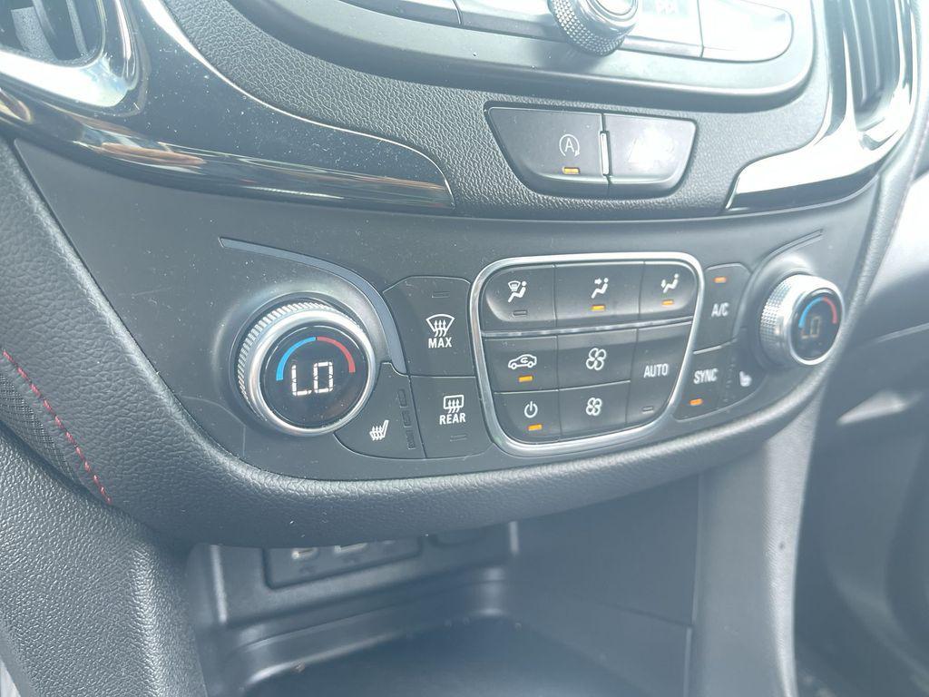 used 2022 Chevrolet Equinox car, priced at $23,215