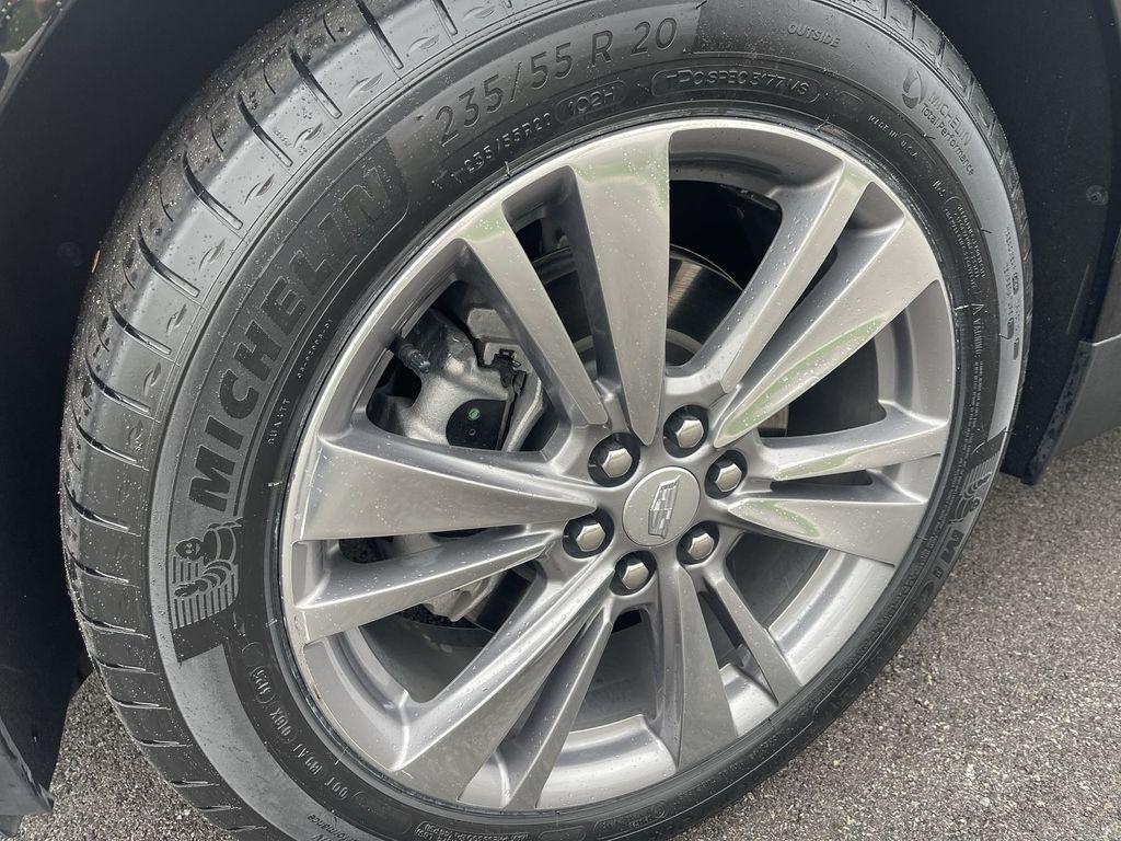 used 2025 Cadillac XT5 car, priced at $42,800