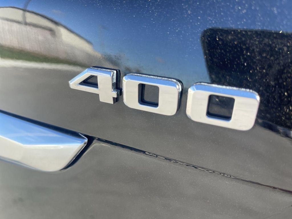 used 2025 Cadillac XT5 car, priced at $42,800