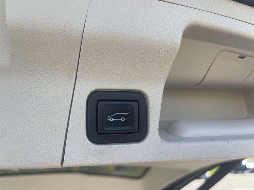 used 2020 GMC Acadia car, priced at $23,450