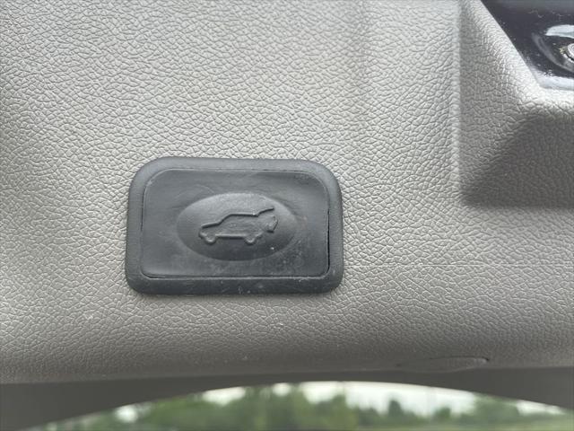 used 2015 GMC Acadia car, priced at $9,500