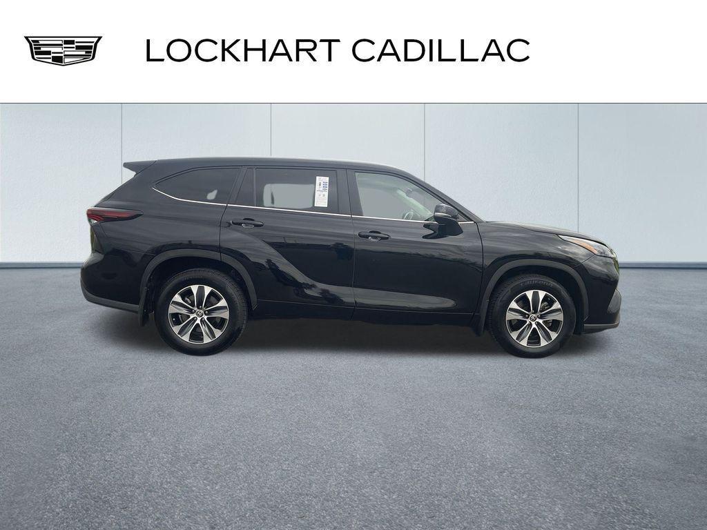 used 2024 Toyota Highlander car, priced at $39,000
