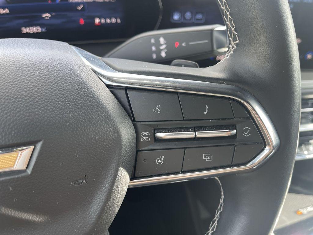 used 2025 Chevrolet Traverse car, priced at $35,269