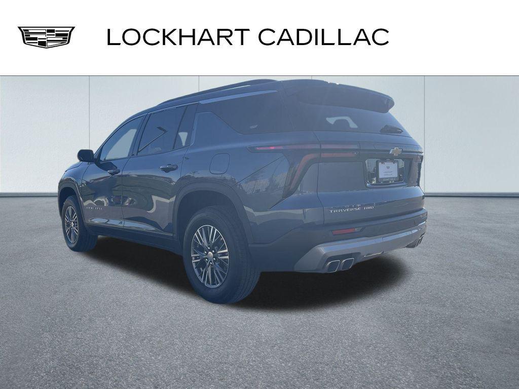 used 2025 Chevrolet Traverse car, priced at $35,269
