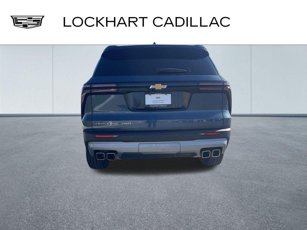 used 2025 Chevrolet Traverse car, priced at $35,269