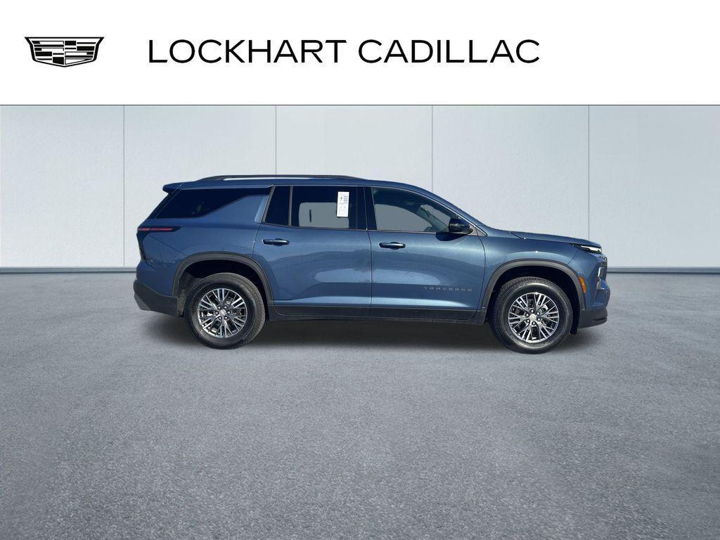 used 2025 Chevrolet Traverse car, priced at $35,269