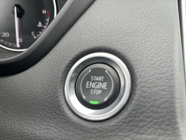 used 2023 Cadillac XT4 car, priced at $28,569
