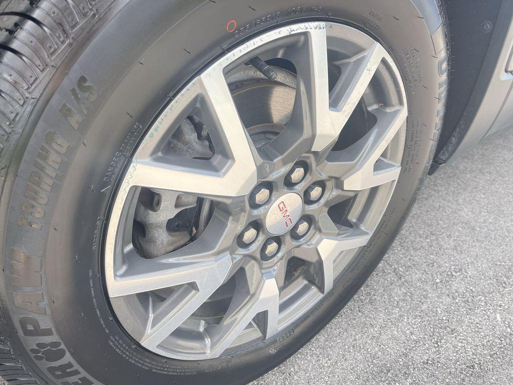 used 2023 GMC Acadia car, priced at $27,494