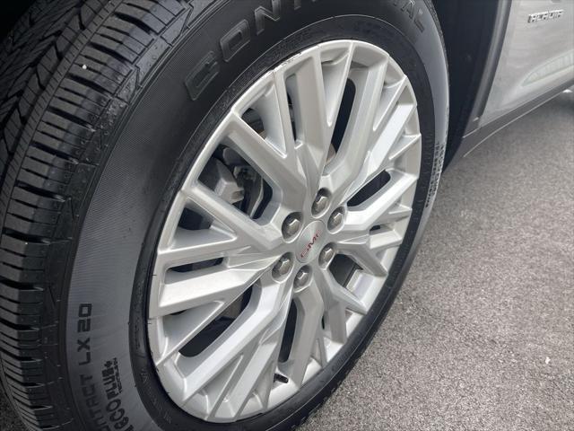 used 2024 GMC Acadia car, priced at $39,400