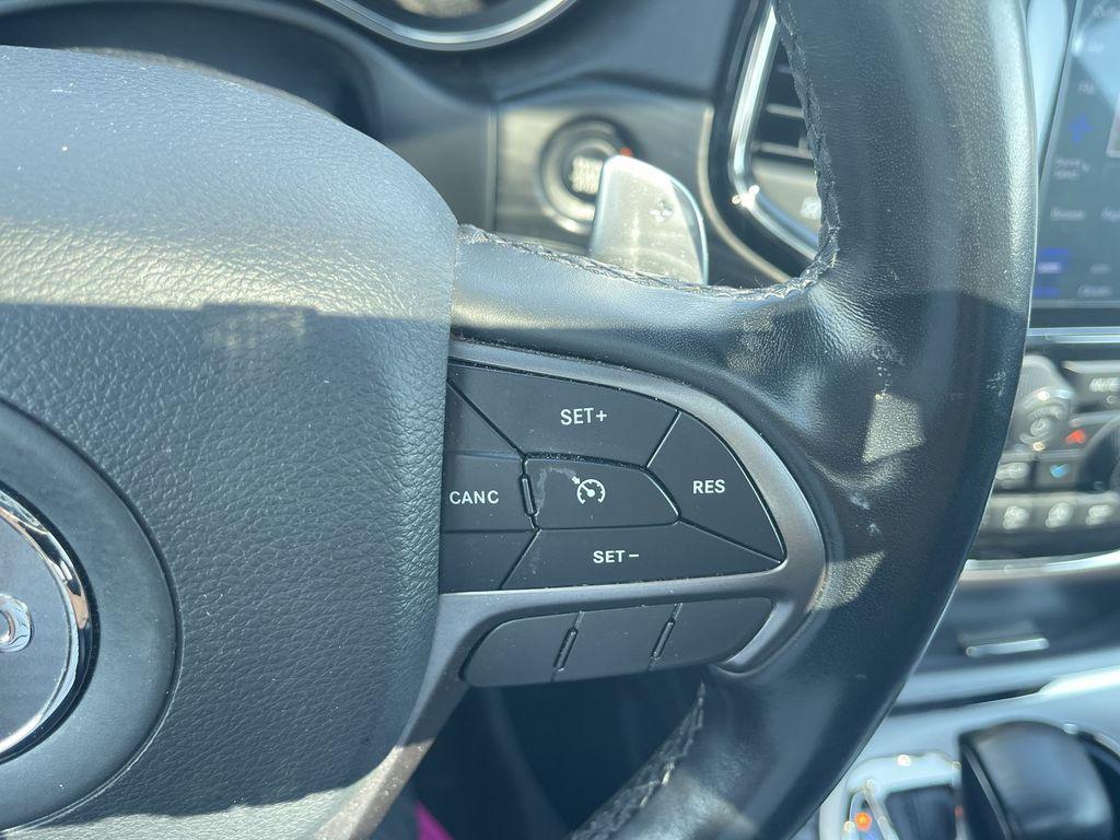 used 2020 Jeep Grand Cherokee car, priced at $26,994