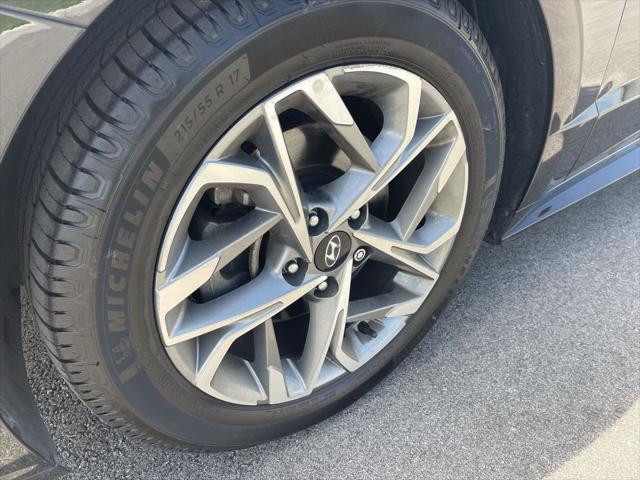 used 2023 Hyundai Sonata car, priced at $20,389