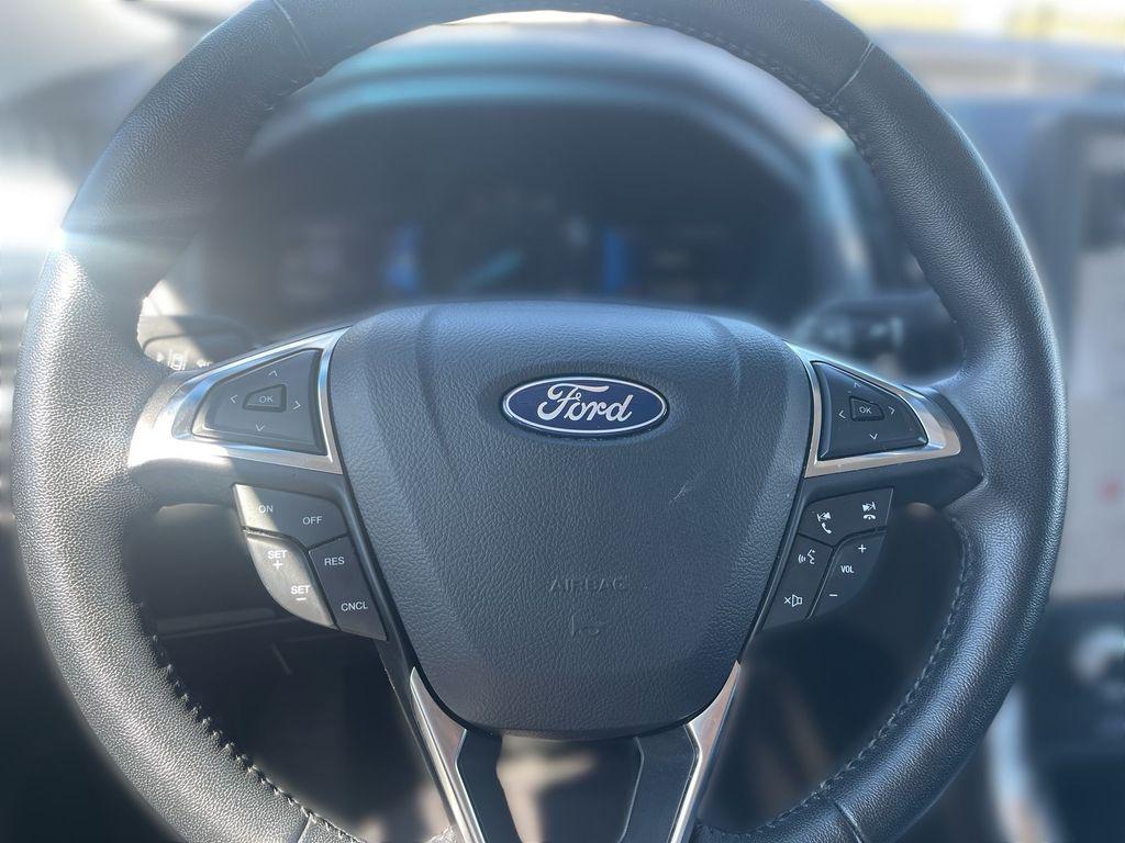 used 2024 Ford Edge car, priced at $23,855