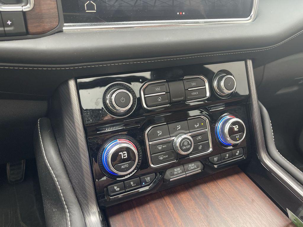 used 2024 GMC Yukon car, priced at $82,500