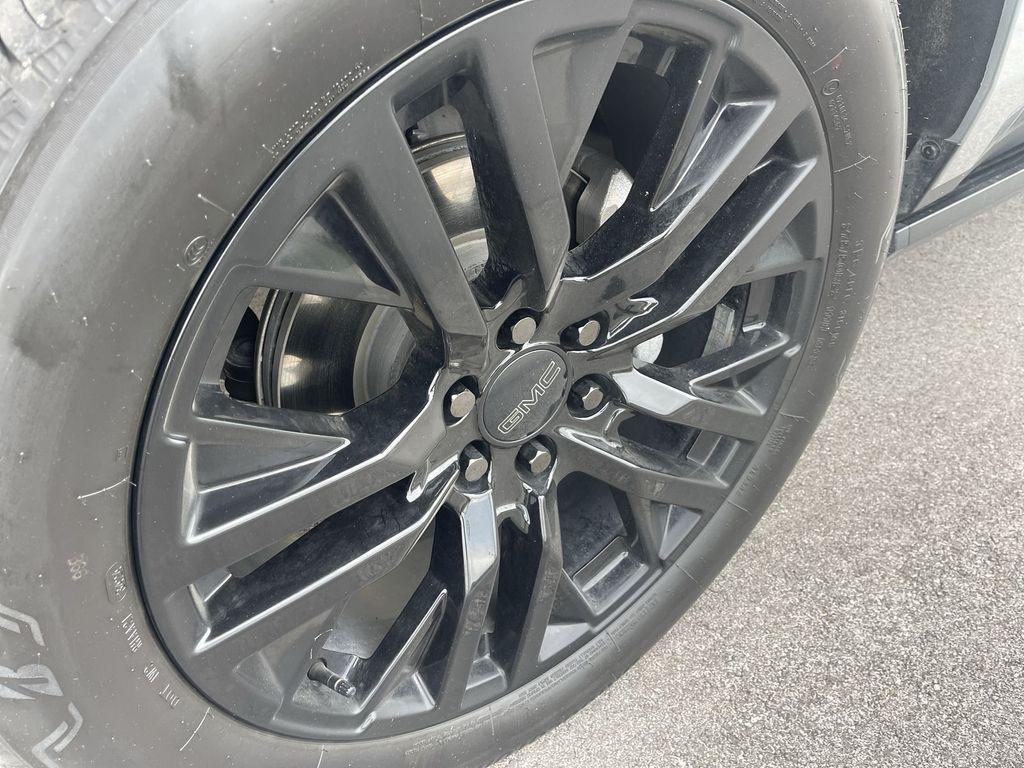 used 2024 GMC Yukon car, priced at $82,500