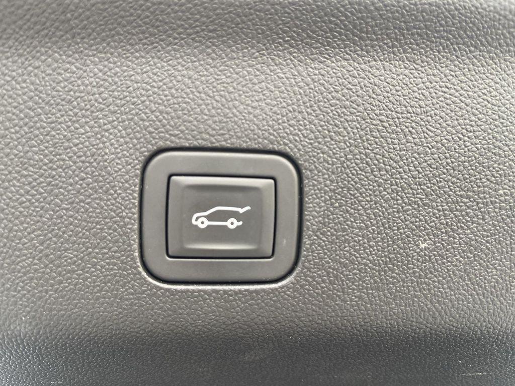 used 2024 GMC Yukon car, priced at $82,500