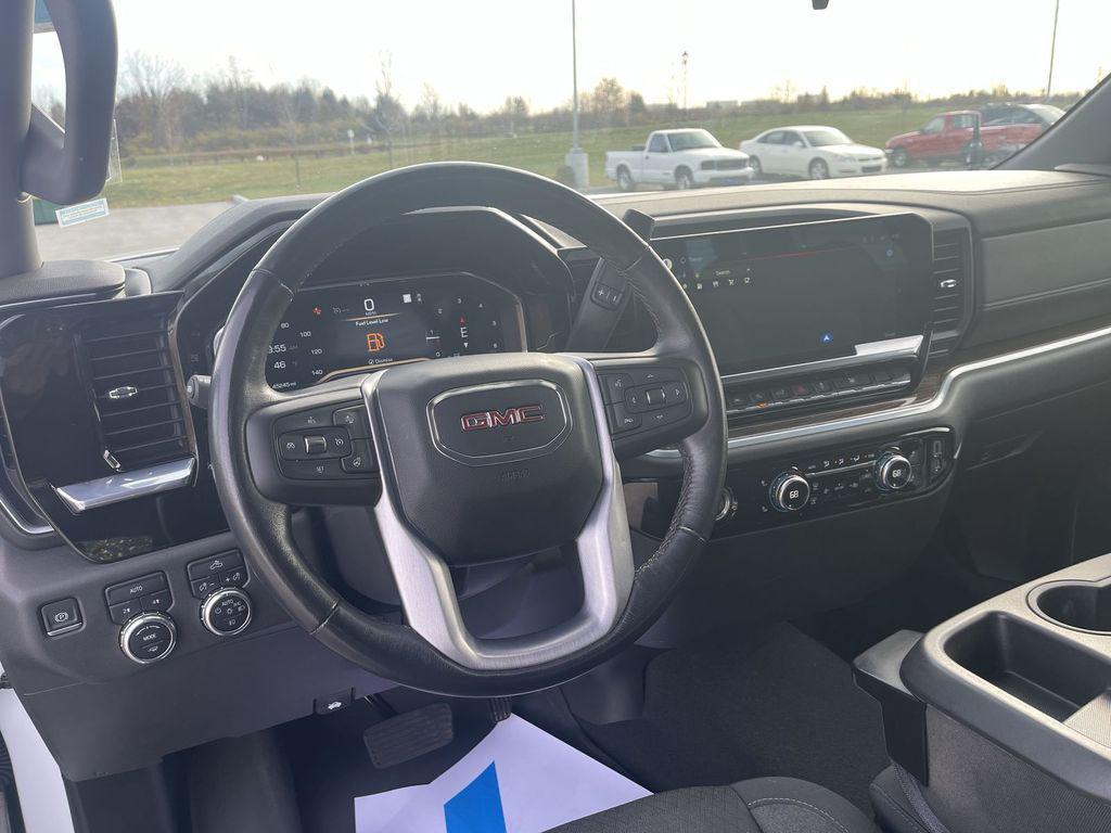 used 2022 GMC Sierra 1500 car, priced at $34,327