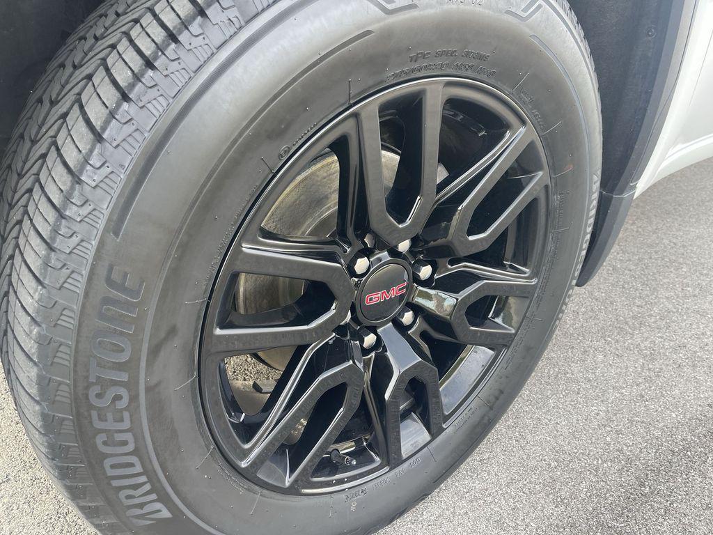 used 2022 GMC Sierra 1500 car, priced at $34,327