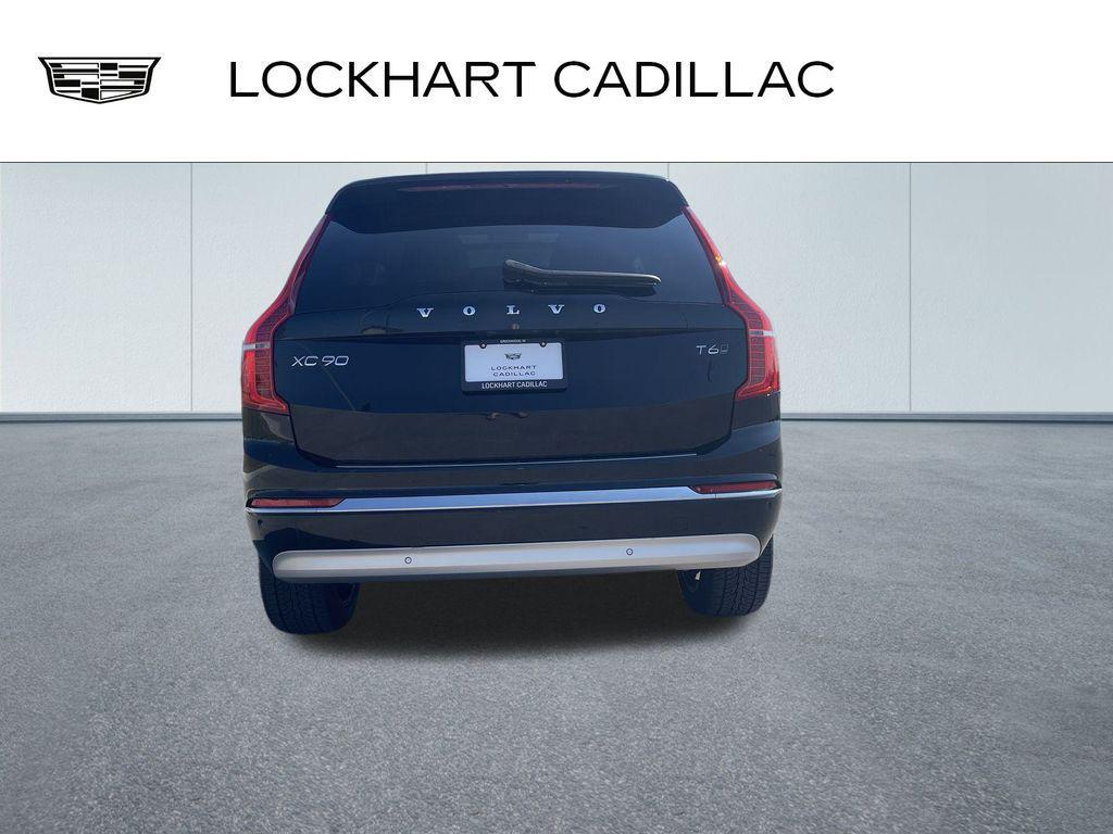 used 2022 Volvo XC90 car, priced at $38,500