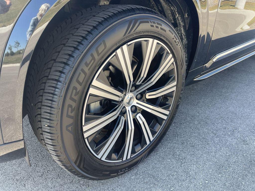 used 2022 Volvo XC90 car, priced at $38,500
