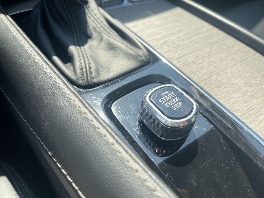used 2022 Volvo XC90 car, priced at $40,005