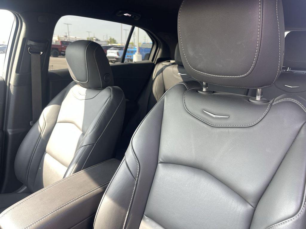 used 2025 Cadillac XT4 car, priced at $38,357