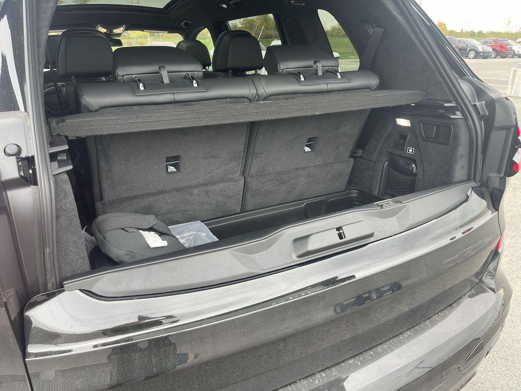 used 2026 BMW X7 car, priced at $103,998