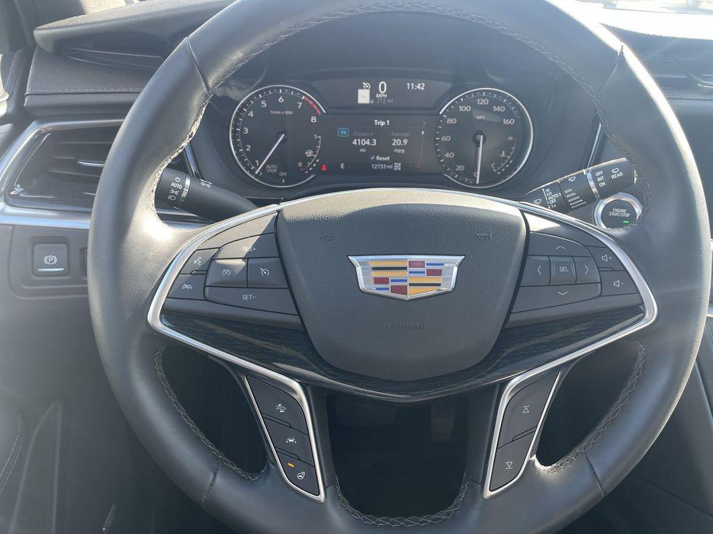 used 2025 Cadillac XT5 car, priced at $44,502