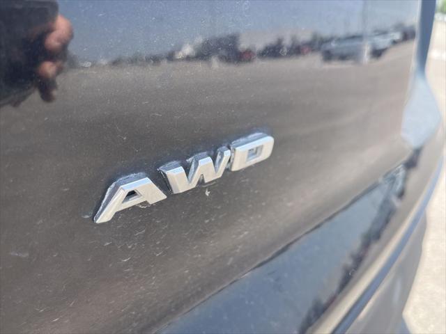 used 2023 Cadillac XT4 car, priced at $31,452