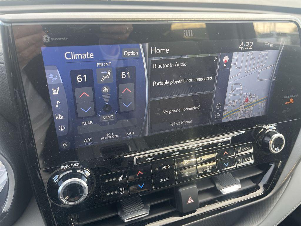 used 2022 Toyota Highlander car, priced at $37,198