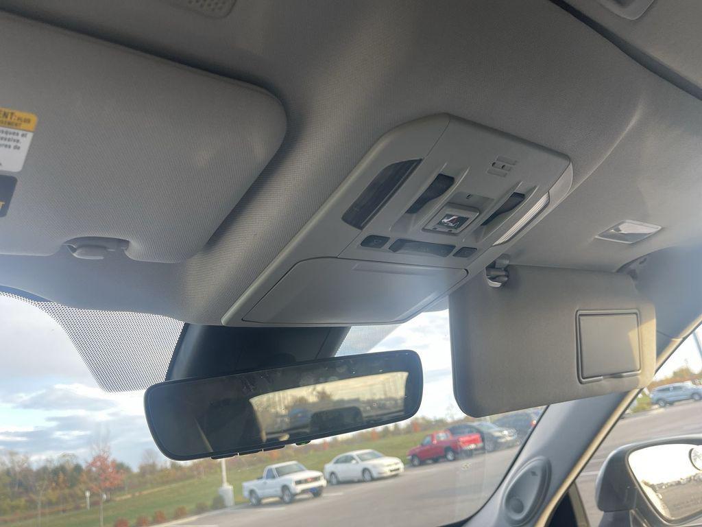 used 2022 Toyota Highlander car, priced at $37,198