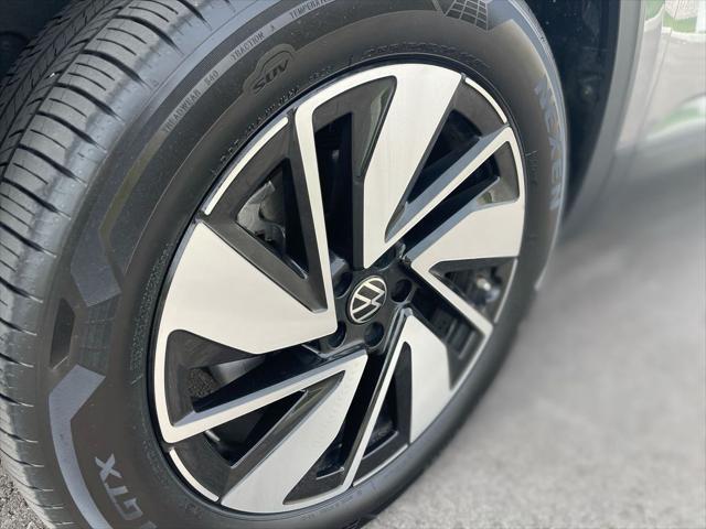 used 2024 Volkswagen Atlas car, priced at $33,709