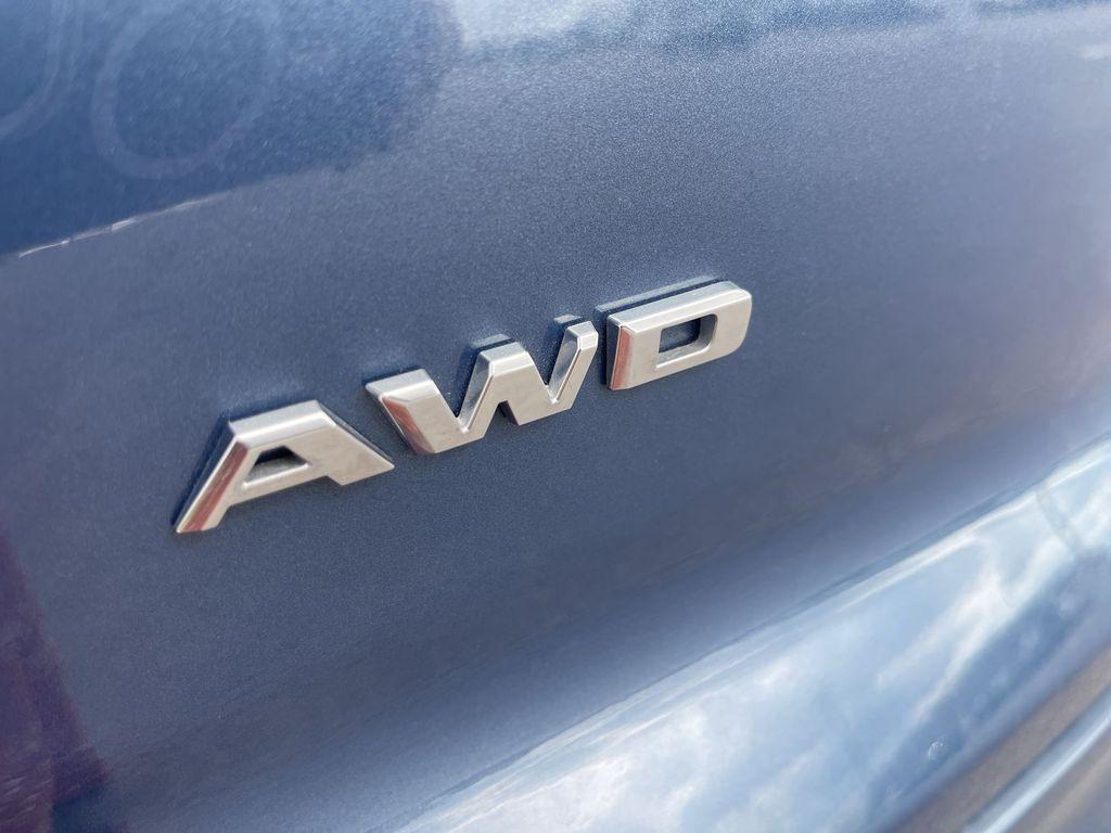 used 2024 Cadillac XT4 car, priced at $28,993