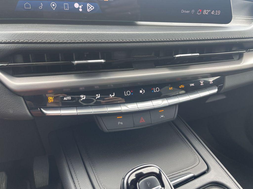 used 2024 Cadillac XT4 car, priced at $28,993