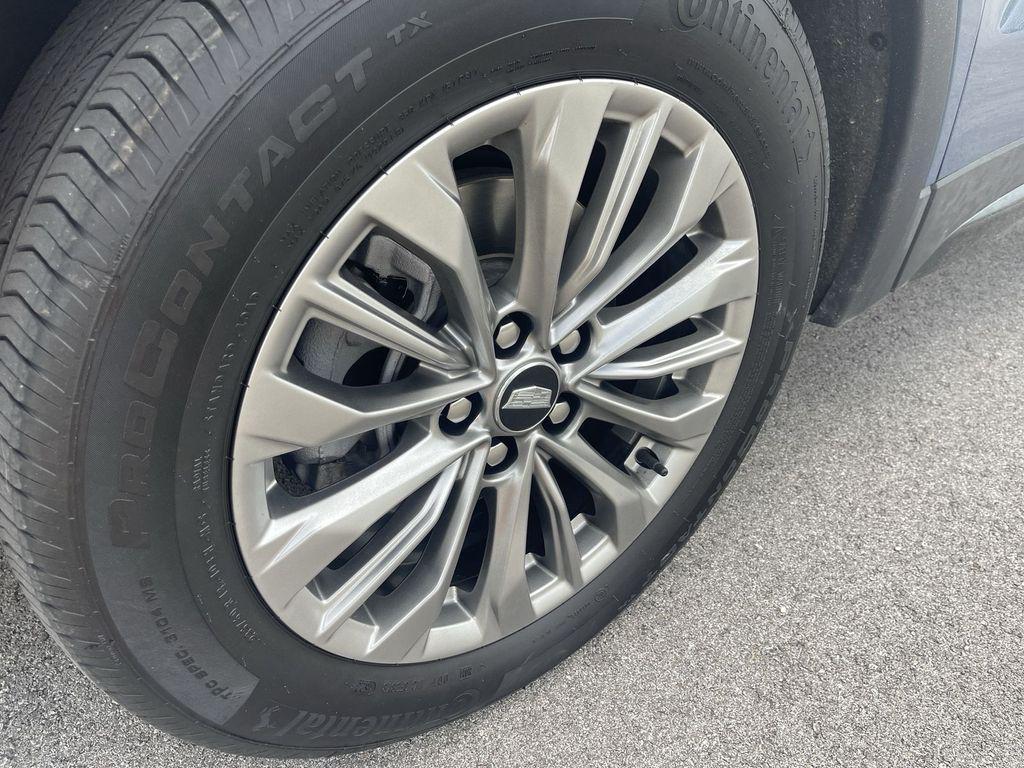 used 2024 Cadillac XT4 car, priced at $28,993